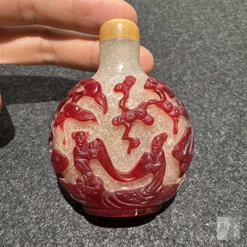 清 高士童子纹套红鼻烟壶 - 图2